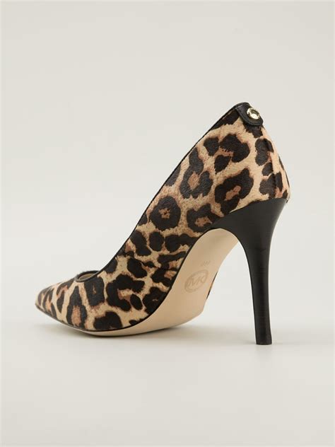 botas michael kors animal print